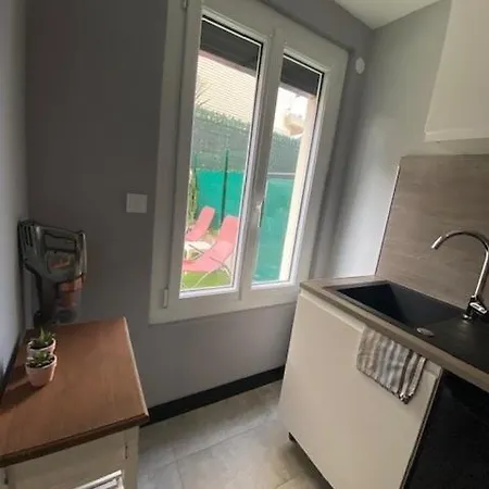Standing Bord De Apartment *